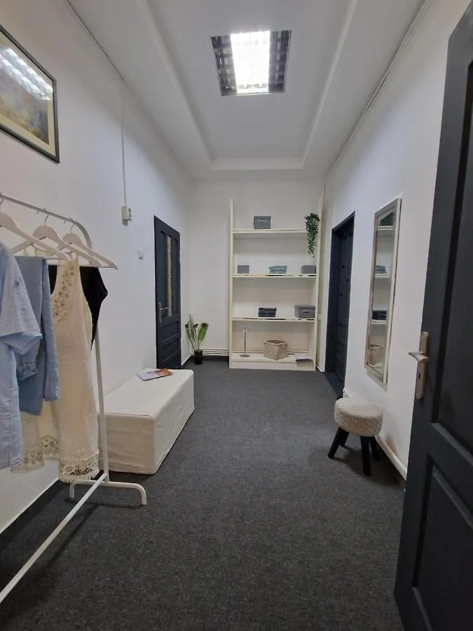 Boheme Cismigiu Studio Bucureşti 0*,