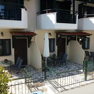 https://dasea-houses.hotelschalkidiki.net