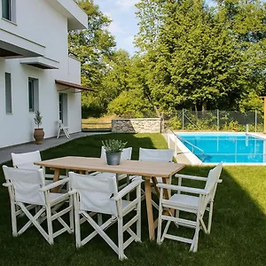 https://aristotelia-gi.hotelschalkidiki.net